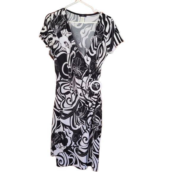 Vex Collection dress black/white floral design - Picture 1 of 4
